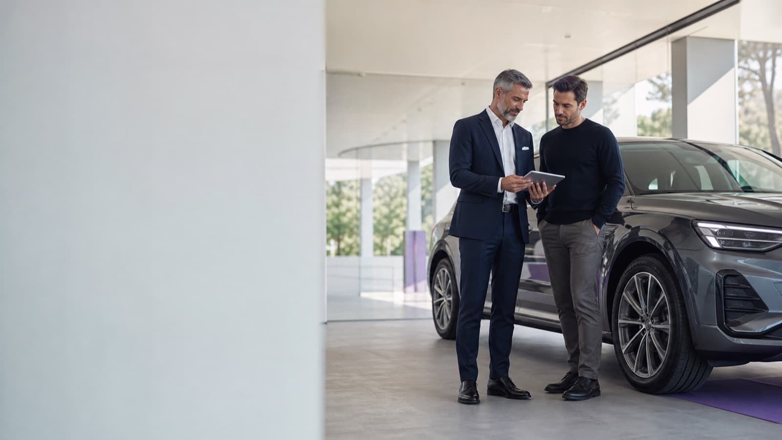 Responsabili broker e noleggio a lungo termine che valutano un CRM automotive per gestire lead, contratti e post-vendita.